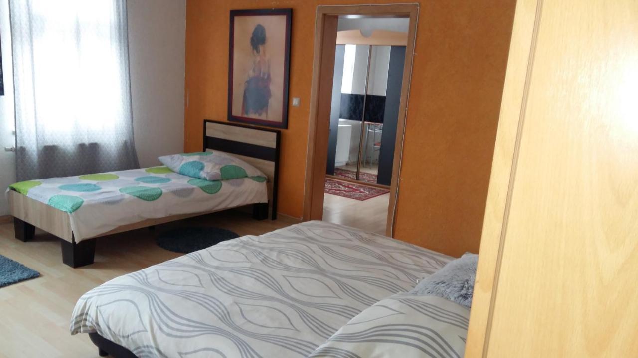 Pension Am Piko-Platz Зоннеберґ Екстер'єр фото