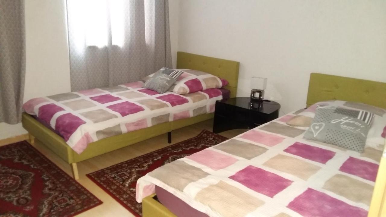 Pension Am Piko-Platz Зоннеберґ Екстер'єр фото
