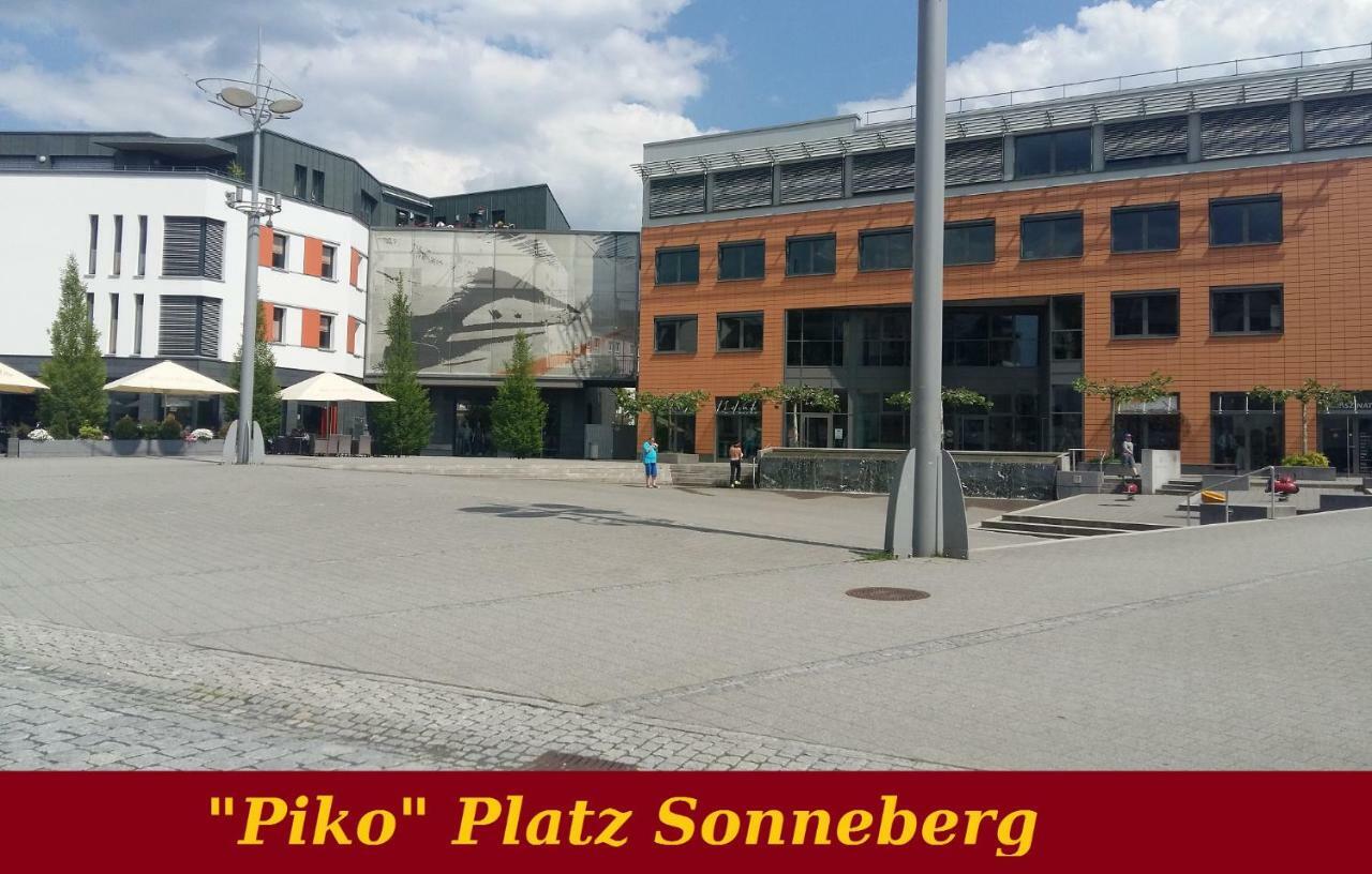 Pension Am Piko-Platz Зоннеберґ Екстер'єр фото